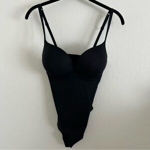 Skims Ultimate Thong Bodysuit in Onyx size Small
